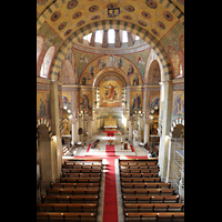 Berlin, Herz-Jesu-Kirche, Blick vom Spieltisch in die Kirche