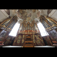 Metten, Benediktinerabtei, Klosterkirche St. Michael, Orgel (beleuchtet) perspektivisch