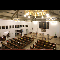 Berlin, St. Hildegard Frohnau, Blick vom Spieltisch in die Kirche