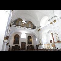 Bamberg, St. Martin, Innenraum in Richtung Orgel seitlich