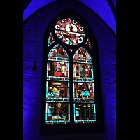 Mönchengladbach, Münster St. Vitus, Bunte Glasfenster in der Martinskapelle