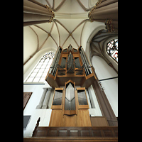 Willich, St. Johannes Baptist, Orgel mit Blick ins Gewölbe