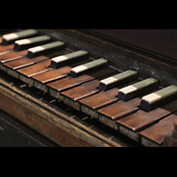 Berlin, Musikinstrumenten-Museum, Positiv um 1700 - Tastatur