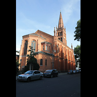 Berlin, Zwölf-Apostel-Kirche, Außenansicht von Südosten