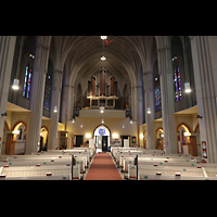 Berlin, American Church in Berlin (ehem. Lutherkirche am Dennewitzplatz), Innenraum in Richtung Orgel