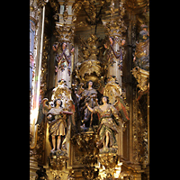 Sevilla, Iglesia de El Salvador, Engelfiguren auf der linken Seite des Hauptaltars