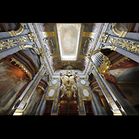 Berlin, Schloss Charlottenburg, Eosander-Kapelle, Blick von unten zur Knigsloge, Orgel und Decke