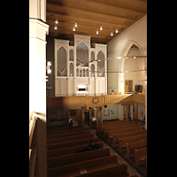 Berlin, Alte Pfarrkirche 'Zu den Vier Evangelisten' (Dorfkirche Pankow), Blick von der Seitenempore zur Orgel