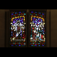 Barcelona, Basílica de Santa María del Mar, Ältestes erhaltenes Fenster der Basilika im Chorumgang