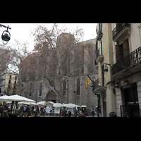 Barcelona, Baslica de Santa Mara del Pi, Seitenansicht von der Plaa del P