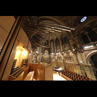 Montserrat, Abadia de Montserrat, Baslica Santa Mara, Seitlicher Blick ber den Spieltisch und die Chamaden in den Altarraum