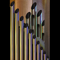 Barcelona, La Sagrada Familia, Oben abgeschrägte Prospektpfeifen - hinten der Prinzipal 16'