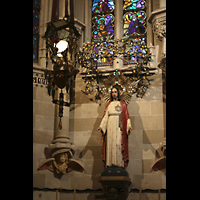 Barcelona, La Sagrada Familia, Jesusfigur in der Kapelle des Heiligen Herzens
