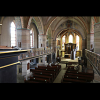 Schöningen am Elm, St. Vincenz, Seitlicher Blick von der Orgelempore in die Kirche
