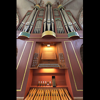 Schöningen am Elm, St. Lorenz, Orgel mit Spieltisch