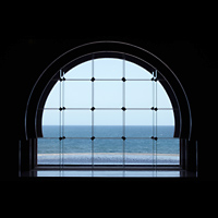 Las Palmas (Gran Canaria), Auditorio Alfredo Kraus, Ausblick aufs Meer durchs Fenster hinter der Orchesterbühne