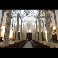 Las Palmas (Gran Canaria), Catedral de Santa Ana, Innenraum in Richtung Rckwand, rechts die Orgel