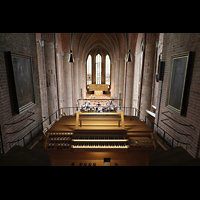 Hannover, Marktkirche St. Georgii et Jacobi, Blick ber den Spieltisch der Chor-Ensemleorgel in die Marktkirche