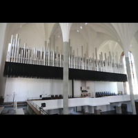 Kassel, St. Martin, Blick von der rechten Seitenempore zur Orgel