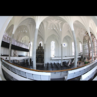Kassel, St. Martin, Blick von der rechten Seitenempore zur Orgel und in die Kirche