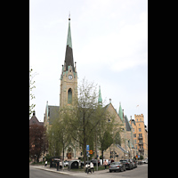 Stockholm, Oscarskyrkan, Ansicht vom Narvavgen von Sden