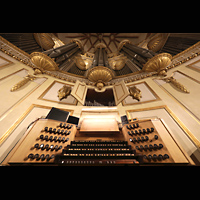 Stockholm, Domkyrka (S:t Nicolai kyrka, Storkyrkan), Spieltisch mit Orgel