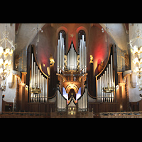 Stockholm, Engelbrektskyrkan, Orgel (beleuchtet)