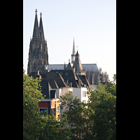 Köln (Cologne), Dom St. Peter und Maria, Ansicht vom Heumarkt