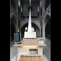 Kln (Cologne), Jesuitenkirche / Kunst-Station St. Peter, Innenraum mit Spieltisch in Richtung Orgel