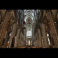 Köln (Cologne), Dom St. Peter und Maria, Langhaus in Richtung Chor