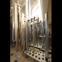 Balkonorgel Nord im Aufbau Juli 2023 - Ansicht von vorne Passau, Dom St. Stephan, Balkonorgel Nord im Aufbau Juli 2023 - Ansicht von vorne