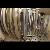 Balkonorgel Nord im Aufbau Juli 2023 - hinten: Klarinetten und Flügelhorn Passau, Dom St. Stephan, Balkonorgel Nord im Aufbau Juli 2023 - hinten: Klarinetten und Flügelhorn