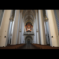 Mnchen (Munich), Liebfrauendom, Innenraum in Richtung Orgel