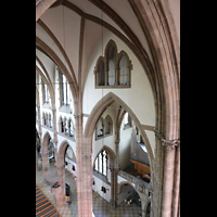 Mnchen (Munich), St. Paul, Blick vom Turmaufgang sdlich im Chor ins Hauptschiff und zur Orgel