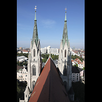 Mnchen (Munich), St. Paul, Blick vom Vierungsturm aufs Langhaus mit den beiden Westtrmen