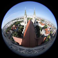 Mnchen (Munich), St. Paul, Blick vom Vierungsturm ber die Westtrme auf Mnchen