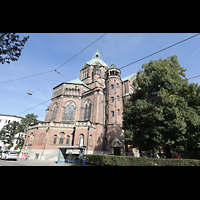 Mnchen (Munich), St. Lukas, Ansicht vom Mariannenplatz von Westen