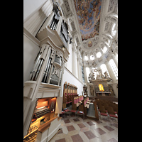 Chororgel mit Blick in den Chor zum Hochaltar Passau, Dom St. Stephan, Chororgel mit Blick in den Chor zum Hochaltar