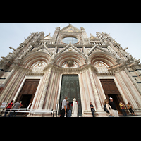 Siena, Cattedrale di Santa Maria Assunta, Portale