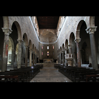 Lucca, Basilica di San Frediano, Innenraum / Hauptschiff in Richtung Chor