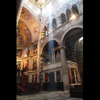 Pisa, Duomo di Santa Maria Assunta, Blick zur Epistelorgel und in den Chor