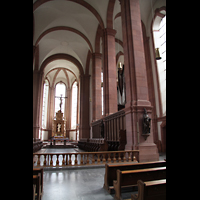 Großlittgen, Zisterzienserabtei, Chorraum mit Durchblick zur Orgel