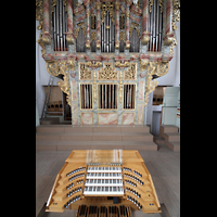 Landsberg am Lech, Stadtpfarrkirche Mari Himmelfahrt, Spieltisch und Orgel