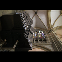 Orgel von unten perspektivisch