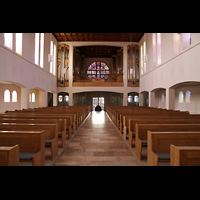 Detmold, Heilig-Kreuz-Kirche, Innenraum in Richtung Orgel