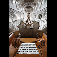 Waldsassen, Stiftsbasilika, Blick über den Spieltisch in die Basilika (2010)