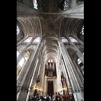 Paris, Saint-Eustache, Blick in die Vierung und zur Orgel