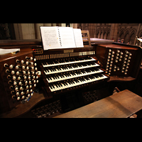 Paris, Cathdrale Amricaine (Holy Trinity Cathedral), Spieltisch perspektivisch