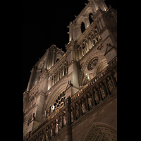 Paris, Cathdrale Notre-Dame, Doppeltrme bei Nacht