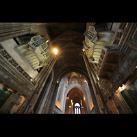 Liverpool, Anglican Cathedral, Blick im Chor nach oben zur Orgel